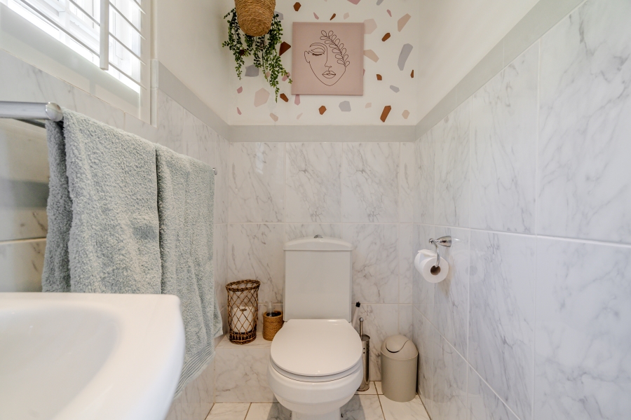 4 Bedroom Property for Sale in Simons Kloof Western Cape